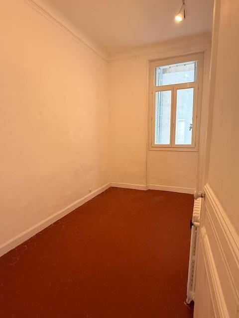 Appartement - 82 m² - 3 pièces