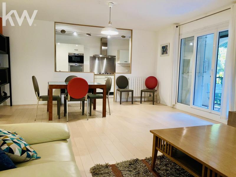 Appartement - 90 m² - 3 pièces