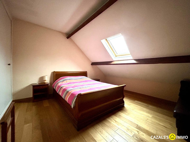 Maison traditionnelle - 142 m² - 7 pièces