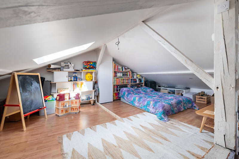 Maison - 140 m² - 5 pièces