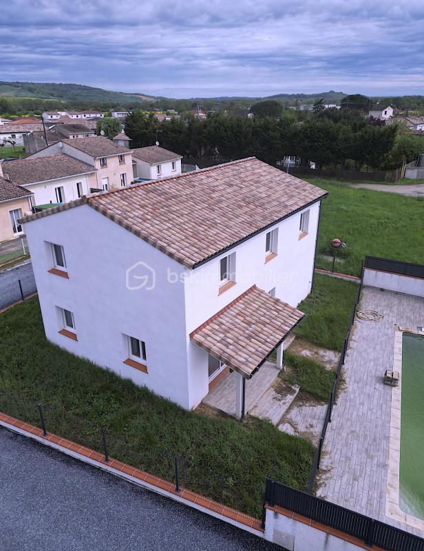Villa - 140 m² - 5 pièces