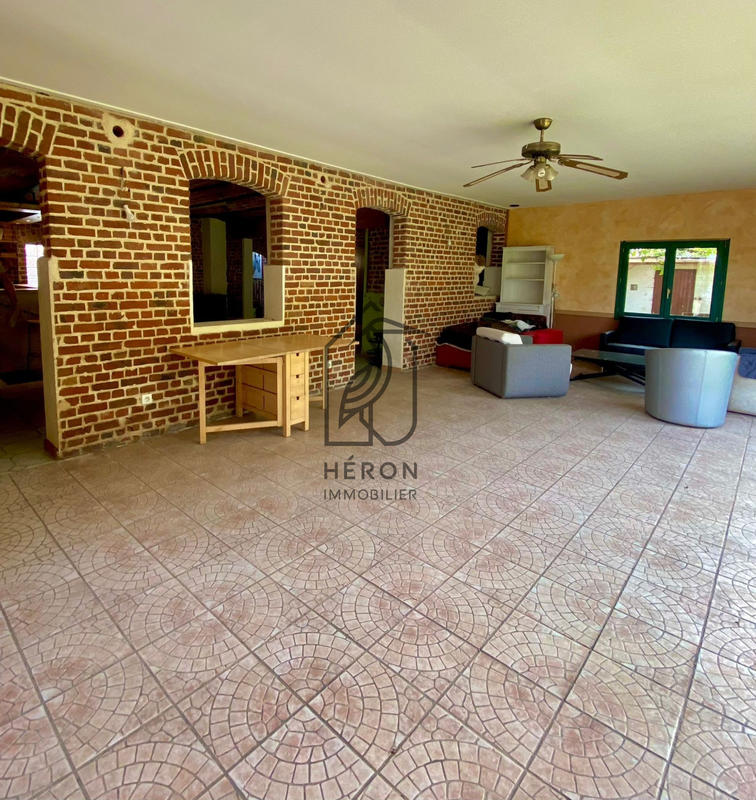 Maison - 274 m² - 5 pièces