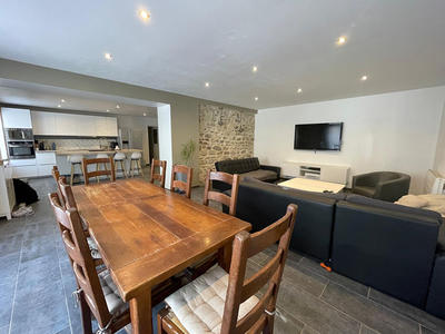 Maison - 152 m² - 5 pièces