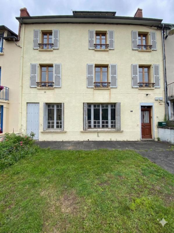 Maison - 270 m² - 15 pièces