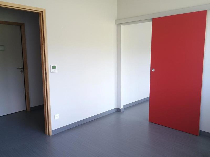 Bureau - 131 m² - 7 pièces