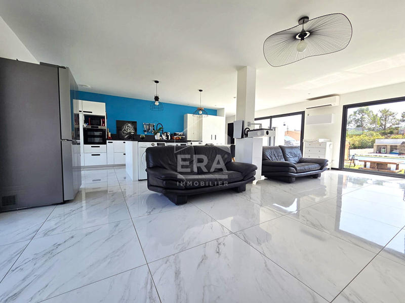 Maison - 170 m² - 5 pièces