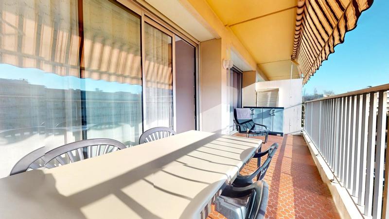 Appartement - 75 m² - 3 pièces