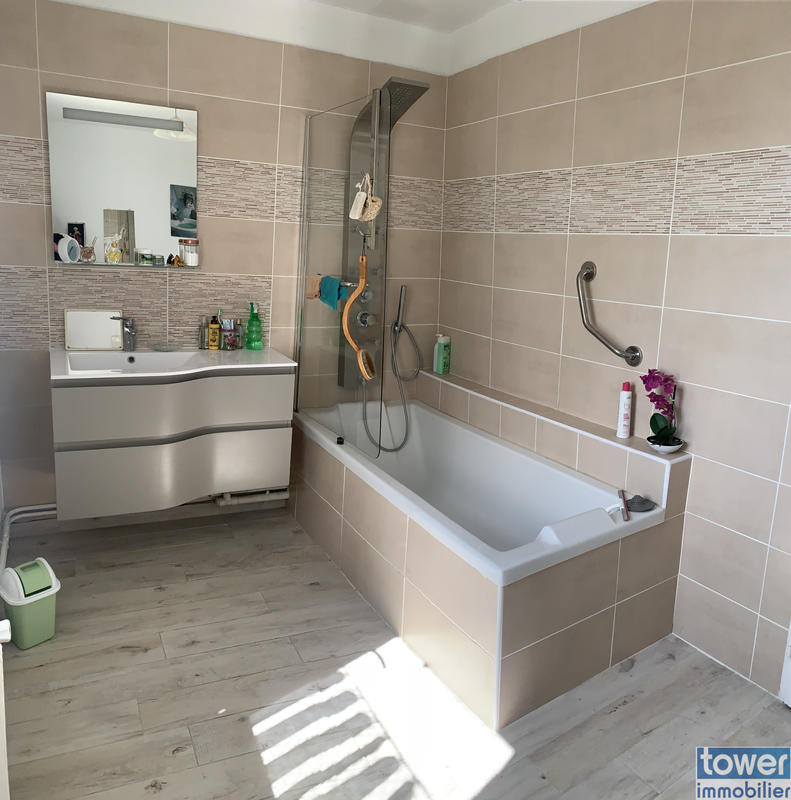 Maison - 92 m² - 4 pièces