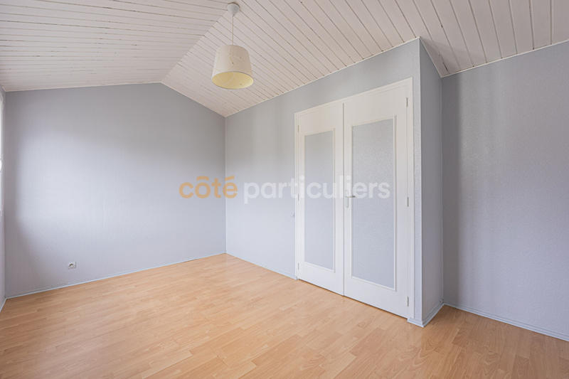 Maison - 99 m² - 5 pièces