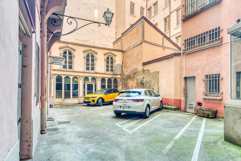 Appartement - 93 m² - 3 pièces