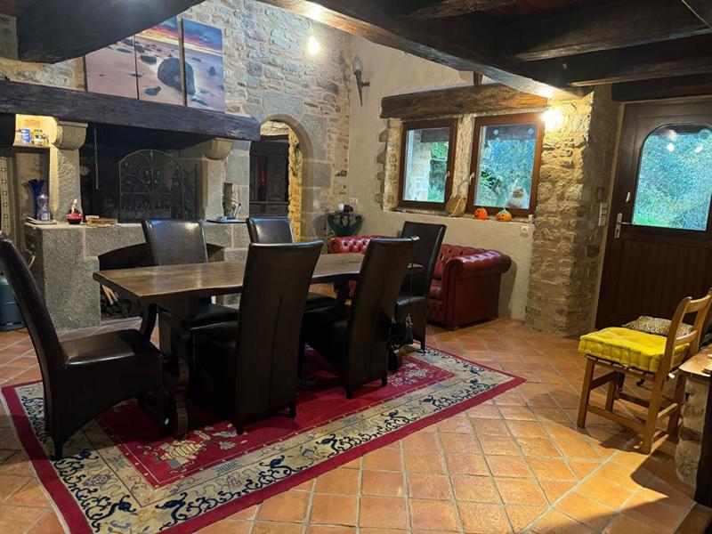 Propriété - 205 m² - 6 pièces