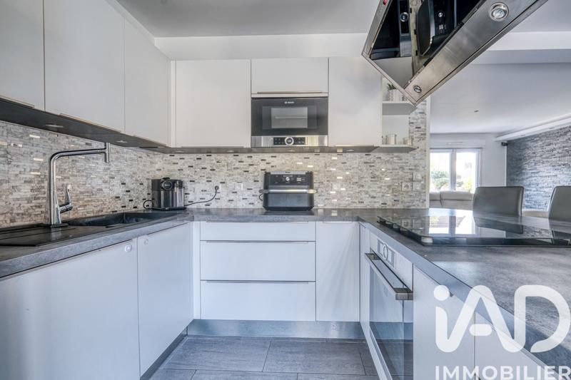 Maison - 140 m² - 6 pièces