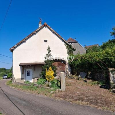 Maison - 80 m² - 4 pièces