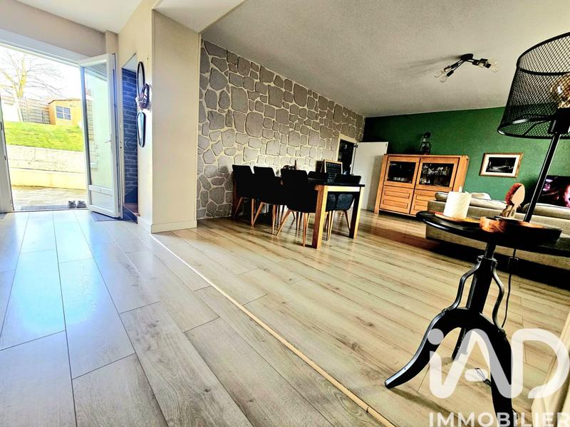 Maison - 95 m² - 5 pièces