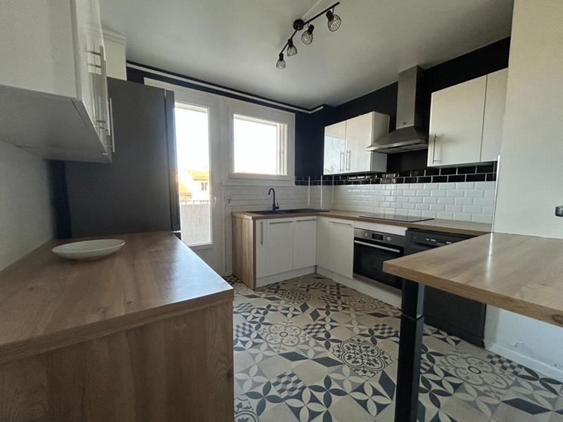 Appartement - 119 m² - 6 pièces