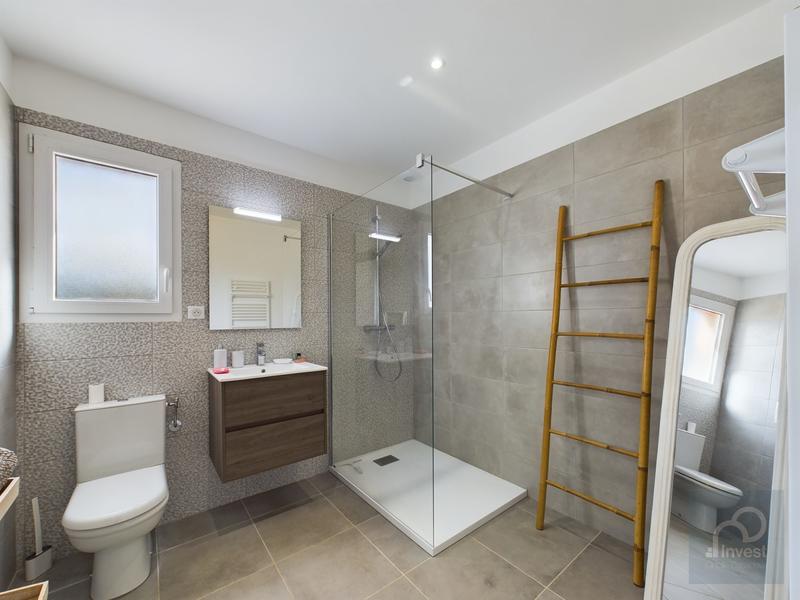 Villa - 100 m² - 4 pièces