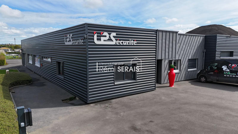 Local commercial - 600 m² - 15 pièces