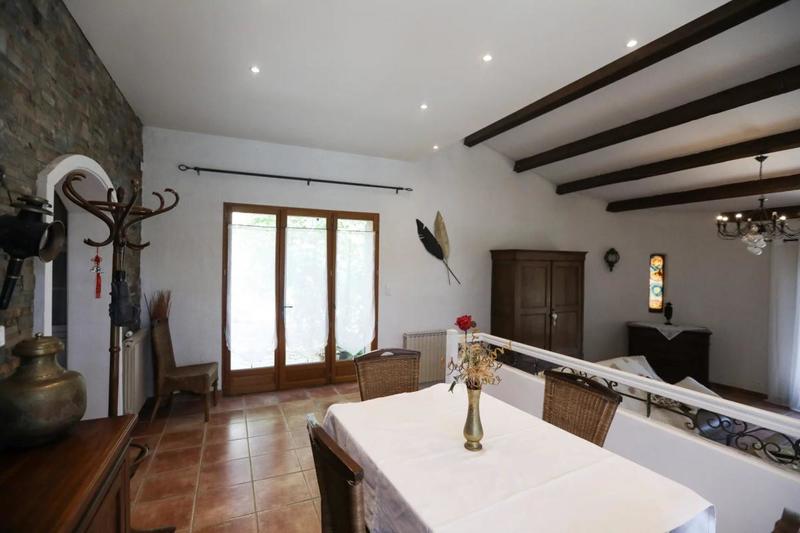 Villa - 182 m² - 6 pièces