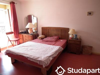 Chambre - 12 m² - 1 pièce