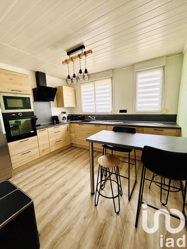 Maison - 121 m² - 5 pièces