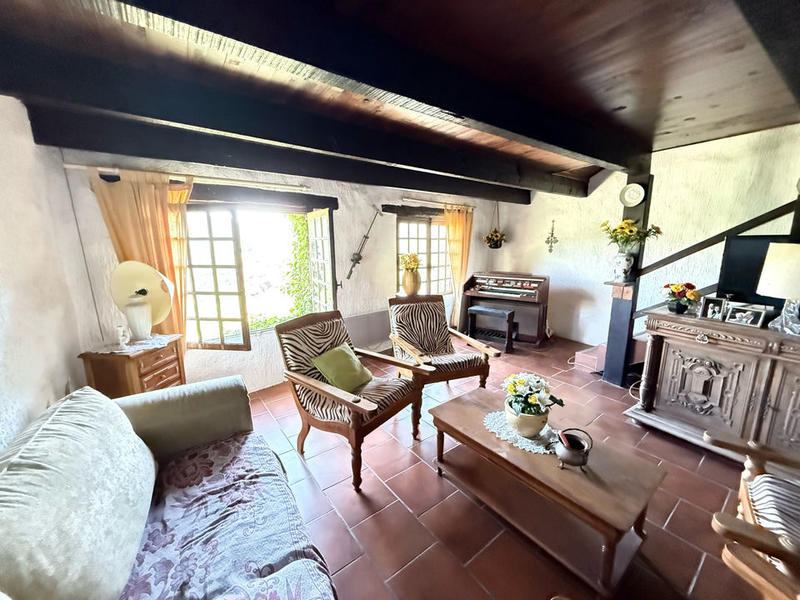 Maison - 234 m² - 4 pièces