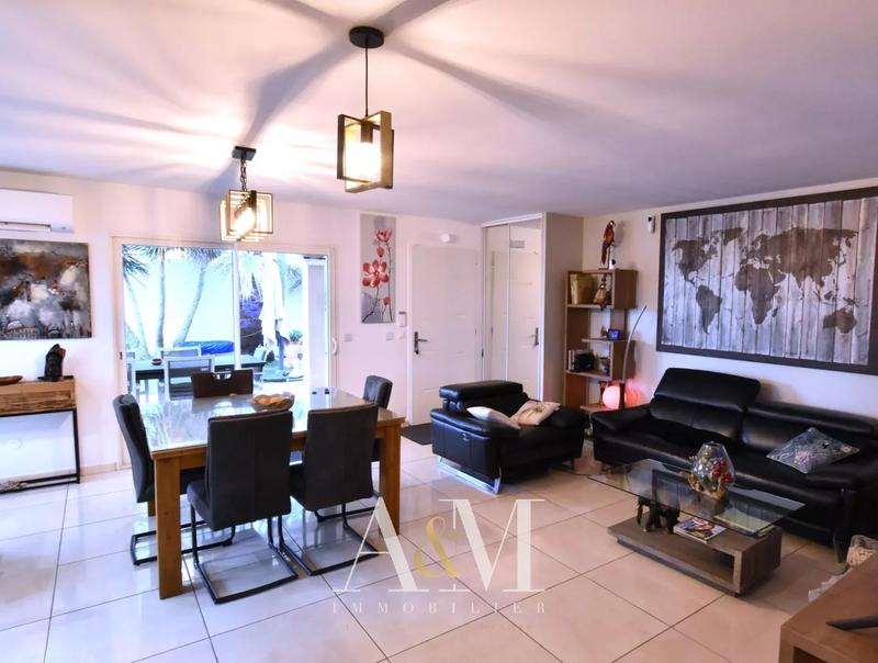 Maison - 90 m² - 4 pièces