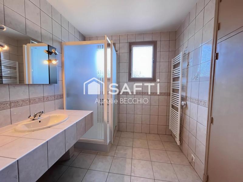 Maison - 140 m² - 5 pièces