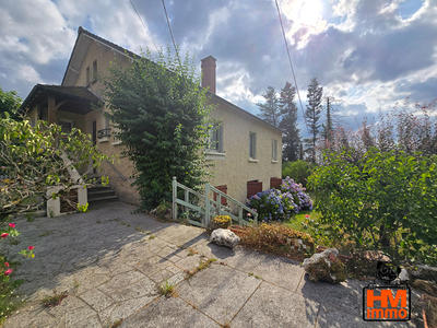 Maison - 92 m² - 4 pièces