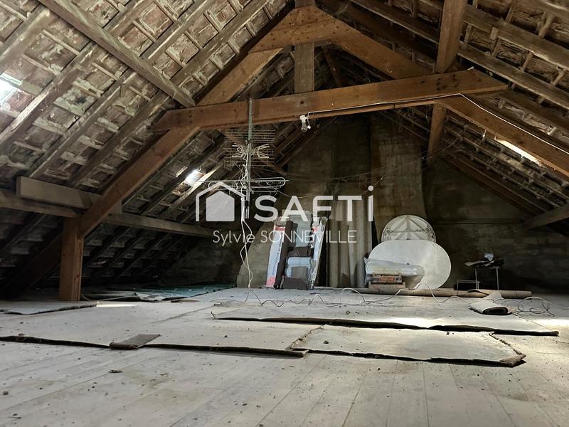 Maison - 110 m² - 7 pièces