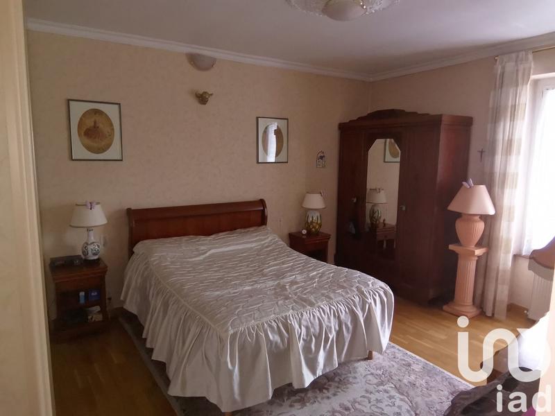 Maison - 198 m² - 7 pièces