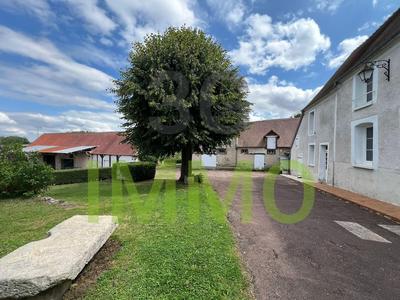 Propriété - 180 m² - 8 pièces