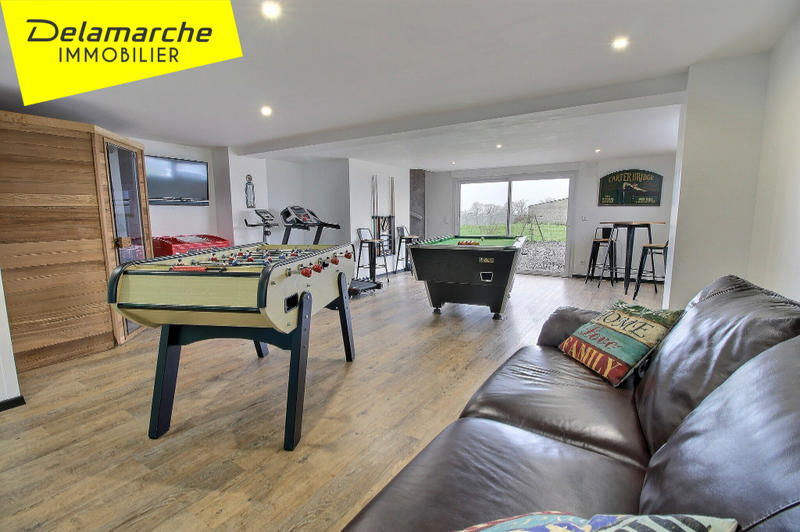 Maison - 186 m² - 7 pièces