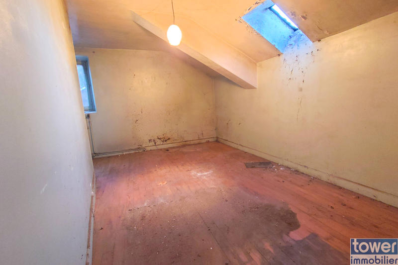 Maison - 60 m² - 5 pièces