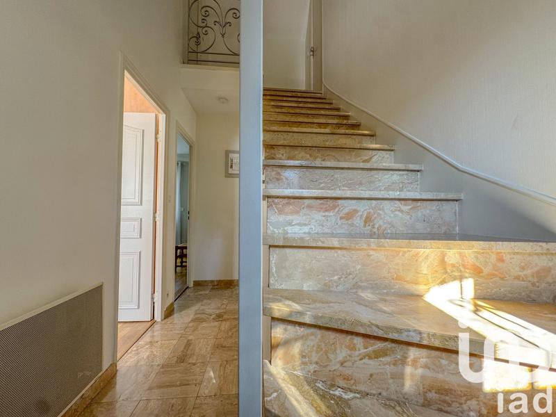 Maison - 94 m² - 5 pièces