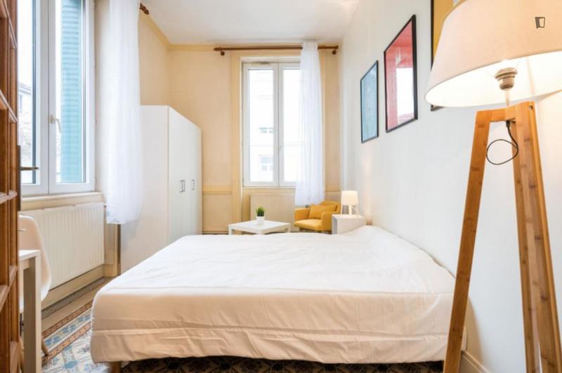 Chambre - 14 m² - 8 pièces