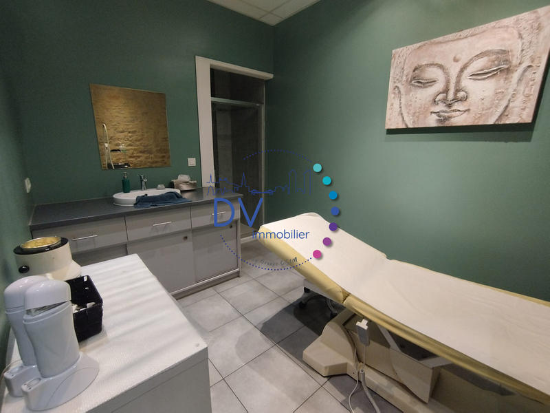 Fonds de commerce - Local commercial - 120 m²