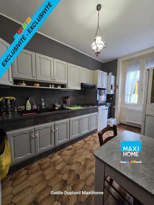 Appartement - 90 m² - 5 pièces