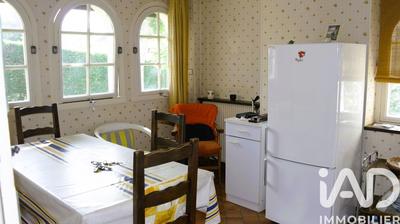 Maison - 137 m² - 7 pièces