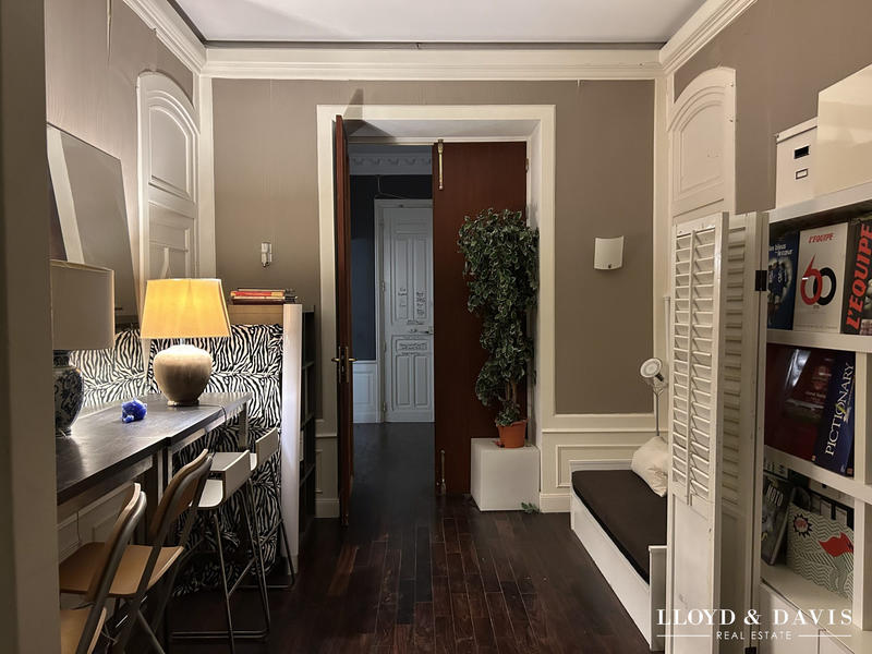 Appartement - 200 m² - 6 pièces