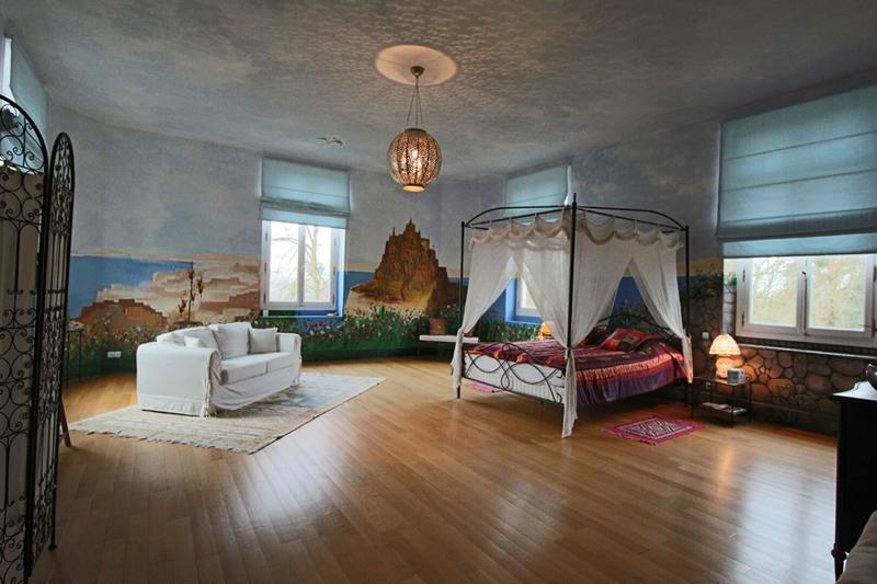 Demeure - 700 m² - 13 pièces