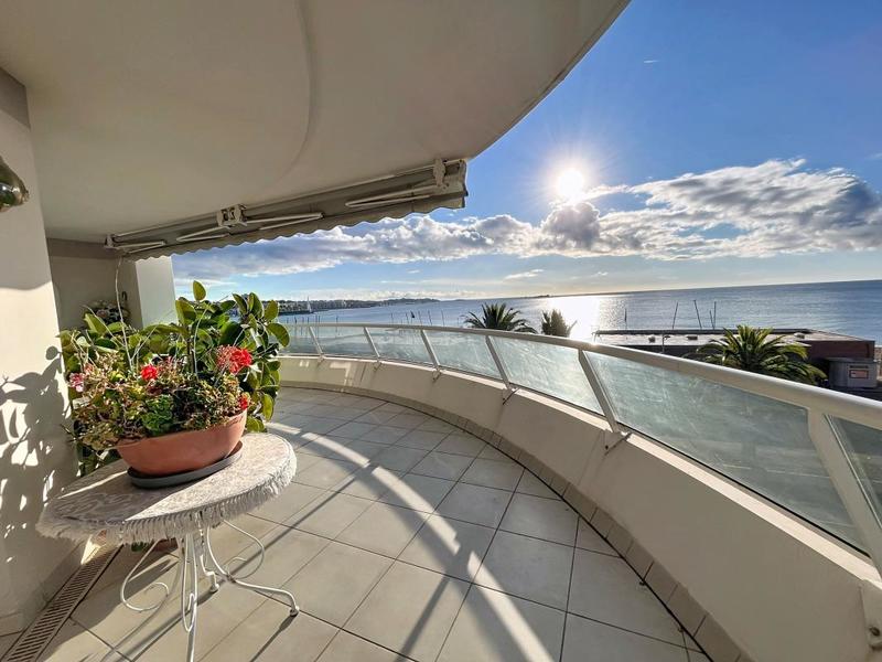 Appartement - 93 m² - 3 pièces