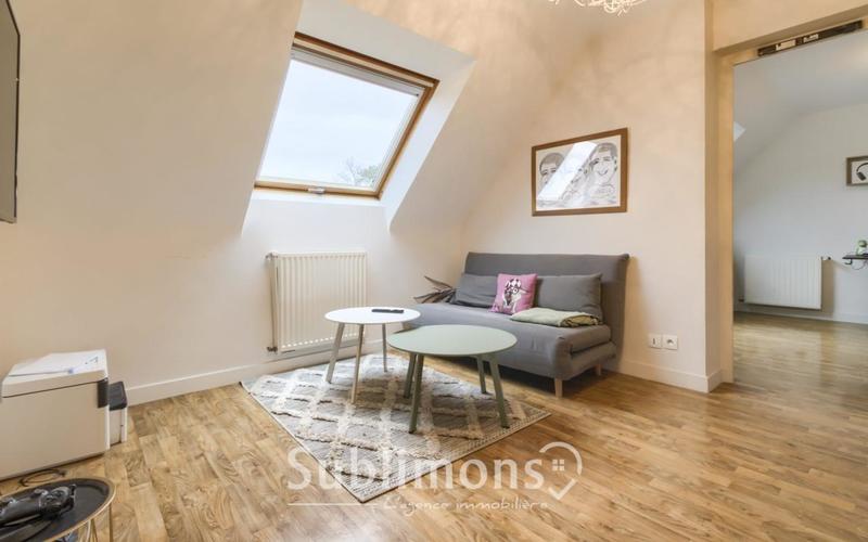 Maison - 180 m² - 7 pièces