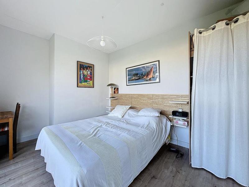 Maison d'architecte - 220 m² - 9 pièces