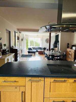 Maison - 166 m² - 7 pièces