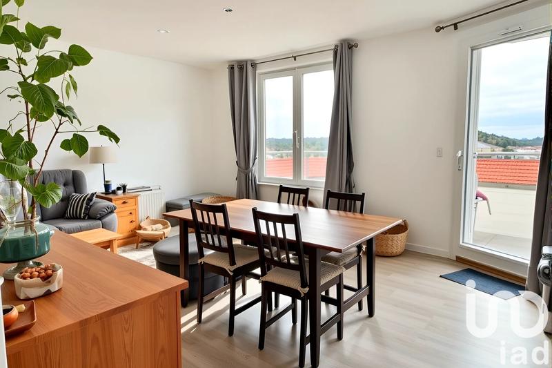 Appartement - 86 m² - 4 pièces