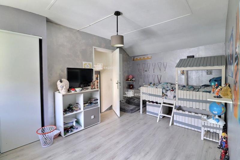 Maison - 175 m² - 6 pièces