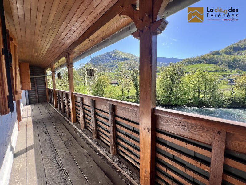 Maison - 182 m² - 7 pièces