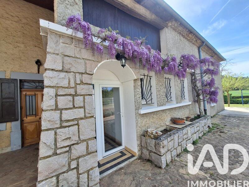 Maison - 152 m² - 6 pièces