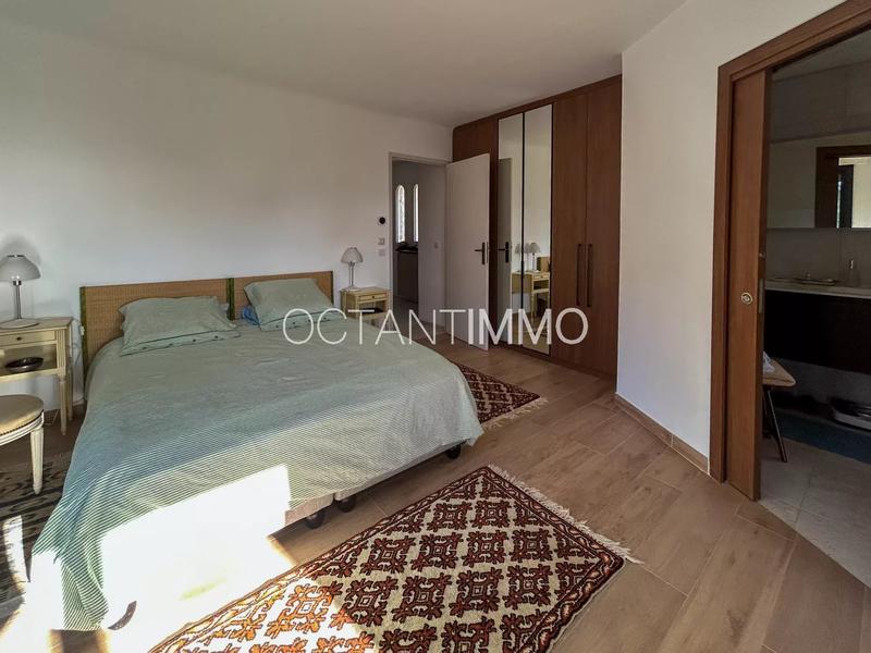 Maison - 170 m² - 5 pièces