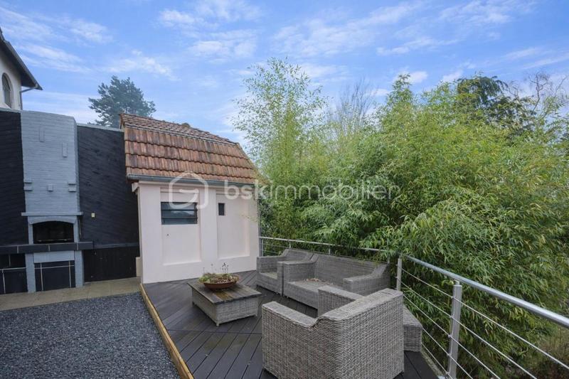 Maison de maîtres - 300 m² - 8 pièces